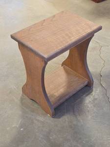 lot 1530 image: Wood Side Table or Bench