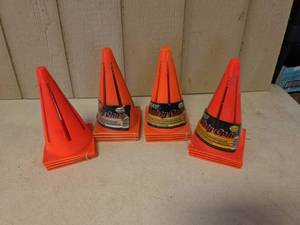 lot 1541 image: 16 - Regent Safety Cones