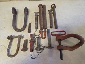 lot 1546 image: Assorted Hitch Pins and Hardware