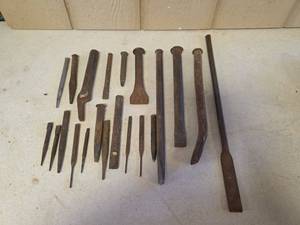 lot 1548 image: Assorted Chisels and Punches