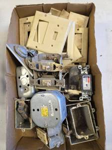 lot 1584 image: Lot Electrical Switch Plates Outlets Fixtures Hardware