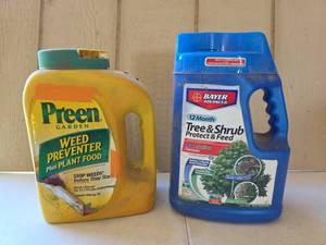 lot 1617 image: Preen Garden Weed Preventer Plus Plant Food & Bayer Advanced Tree and Shrub Protect and  Feed
