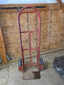 lot 1654 image: Red Two-Wheel Hand Truck Dolly