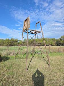 lot 2023 image: 12ft Platform Frame- Needs a new leg- See Description for removal information.