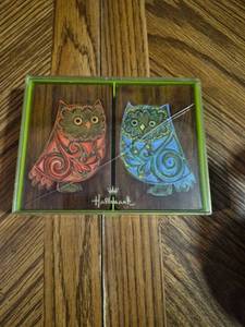 lot 284 image: Hallmark Decorative Owl Greeting Cards with Envelope Set - Factory Sealed