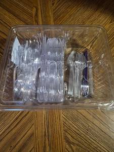 lot 285 image: Clear Plastic Disposable Flatware Set with Spoons, Forks, and Knives