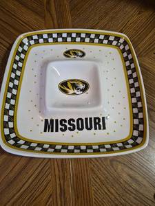 lot 288 image: The Memory Company Missouri Tigers Gameday Ceramic Chip & Dip