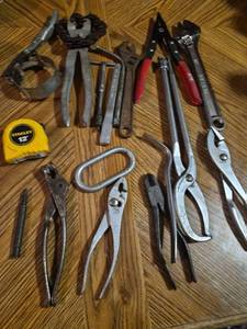 lot 318 image: Hand Tools Lot Stanley 12ft Tape Measure Husky Wrench Pliers Adjustable