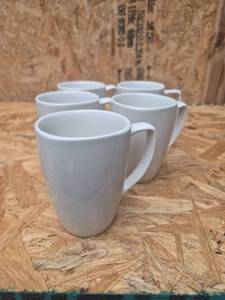 lot 325 image: Set of 5 White Ceramic Coffee Mugs with Handles