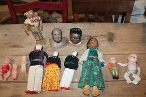 lot 2738 image: Vintage Dolls and More