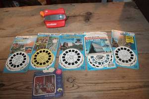 lot 2754 image: View Master with Vintage Reels