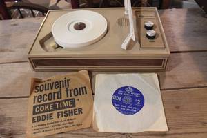 lot 2777 image: Vtg. Tele-Tone Record Player untested & More