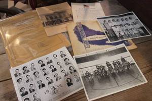 lot 2780 image: Antique Halstead Memorabilia and More