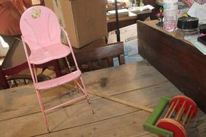 lot 2789 image: Vintage Metal Amsco Doll High Chair & More