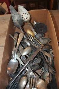 lot 2808 image: Misc. Antique Silverware