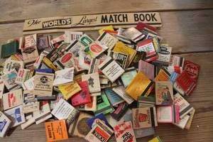 lot 2809 image: Lot of Vintage Matchbooks