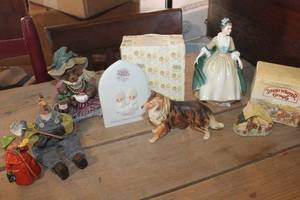 lot 2819 image: Precious Moments and More Home Dcor
