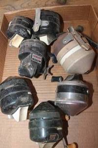 lot 2830 image: Vintage Zebco Fishing Reels and More