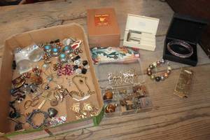 lot 2834 image: Misc. Jewelry and More