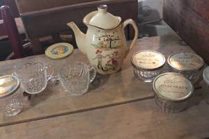 lot 2852 image: Vintage Jelly Jars, Teapot and More