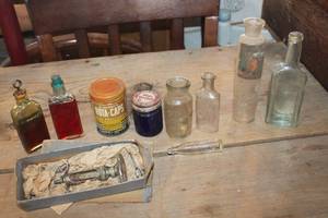 lot 2853 image: Vintage Bottles and More