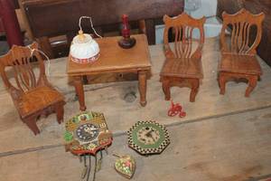 lot 2859 image: Vintage Doll Furniture and More