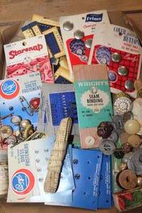 lot 2862 image: Flat of Misc. Buttons and More