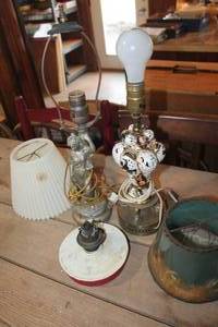 lot 2889 image: Vintage Lamp Bases untested and More