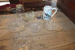 lot 2904 image: Vintage Glass Dessert Plates & More