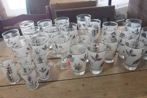lot 2912 image: Vintage Libbey Glasses