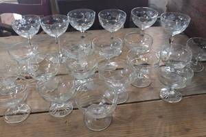 lot 2922 image: Vintage Glass Stemware