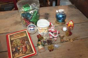lot 2937 image: Vintage Santa Mug and More