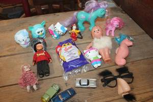 lot 2939 image: Vintage My Little Pony, McDonalds Barbie Toy & More