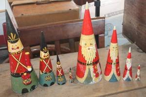 lot 2969 image: Santa Nesting Figure and More