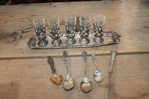 lot 2976 image: Vintage Shot Glasses & More