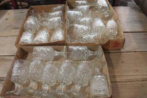 lot 2993 image: Vintage Glass Stemware