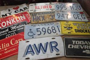 lot 3001 image: Lot of License Plates