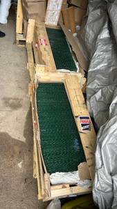 lot 24456 image: Glass Window Pane Green Textured&nbsp