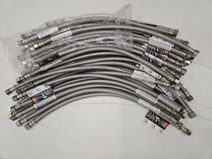 lot 11637 image: Faucet Water Supply Lines 38 Compression 20 Length - Lot of 34