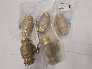 lot 11645 image: Lutz 1 in Custom Press Ball Valve 40-982 - Lot of 5