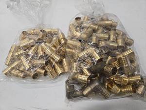lot 11672 image: Brass Pipe Fittings Lot Threaded Connectors