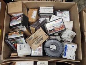 lot 18744 image: HVAC Control Parts Lot - Honeywell April Aire Eco bee Smart Thermostat