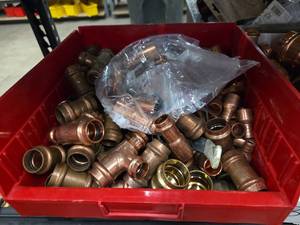 lot 11681 image: Lot of Plumbing Fittings and Connectors Mixed Sizes