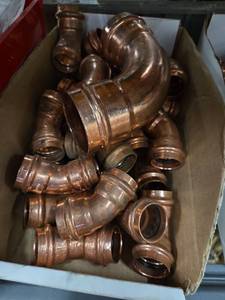 lot 11682 image: Lot of Copper Plumbing Fittings Elbows Tees Couplings