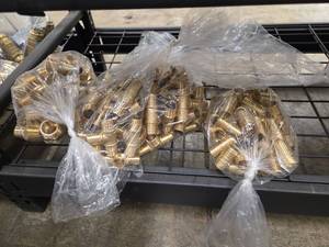 lot 11690 image: Brass Plumbing Fittings Lot Assorted Adapter Connectors