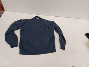 lot 18370 image: Amazon Essentials Crewneck Sweater XL Navy Blue