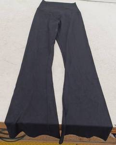 lot 18385 image: Sunzel Black Flare Pants Size XS