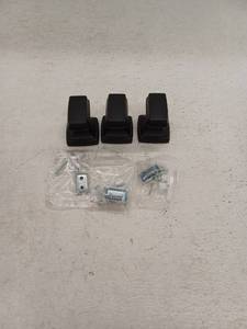 lot 18446 image: Traditional Robe Hook, 3 Pack