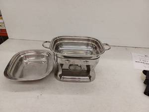 lot 18517 image: Stainless Steel Chafing Dish w Water Pan