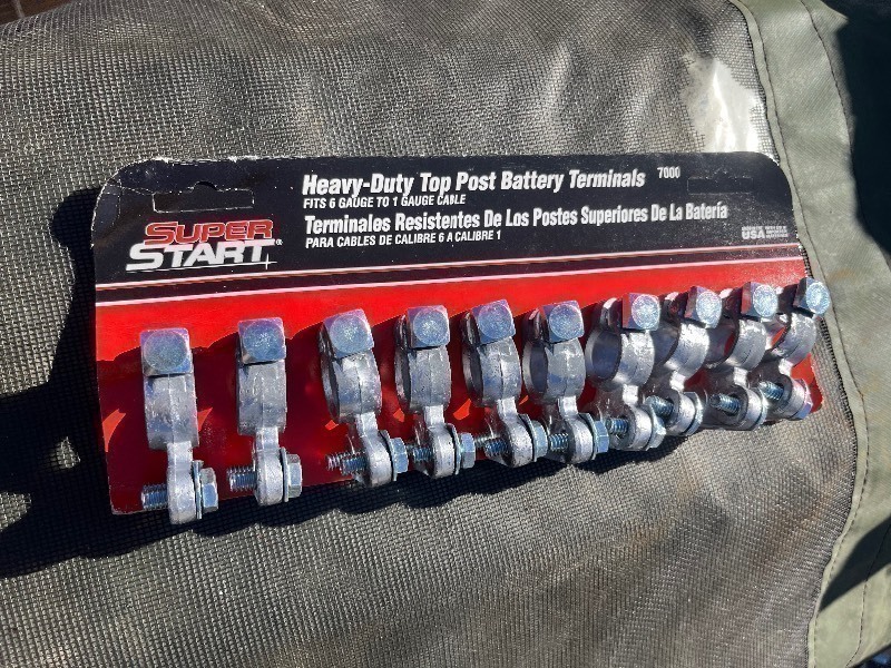 lot 612 image: Pack of 10 SuperStart Heavy-Duty Top Post Battery Terminals